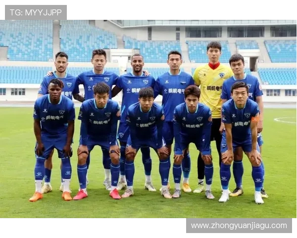 朱启文正式加盟南京城市加强中场力量